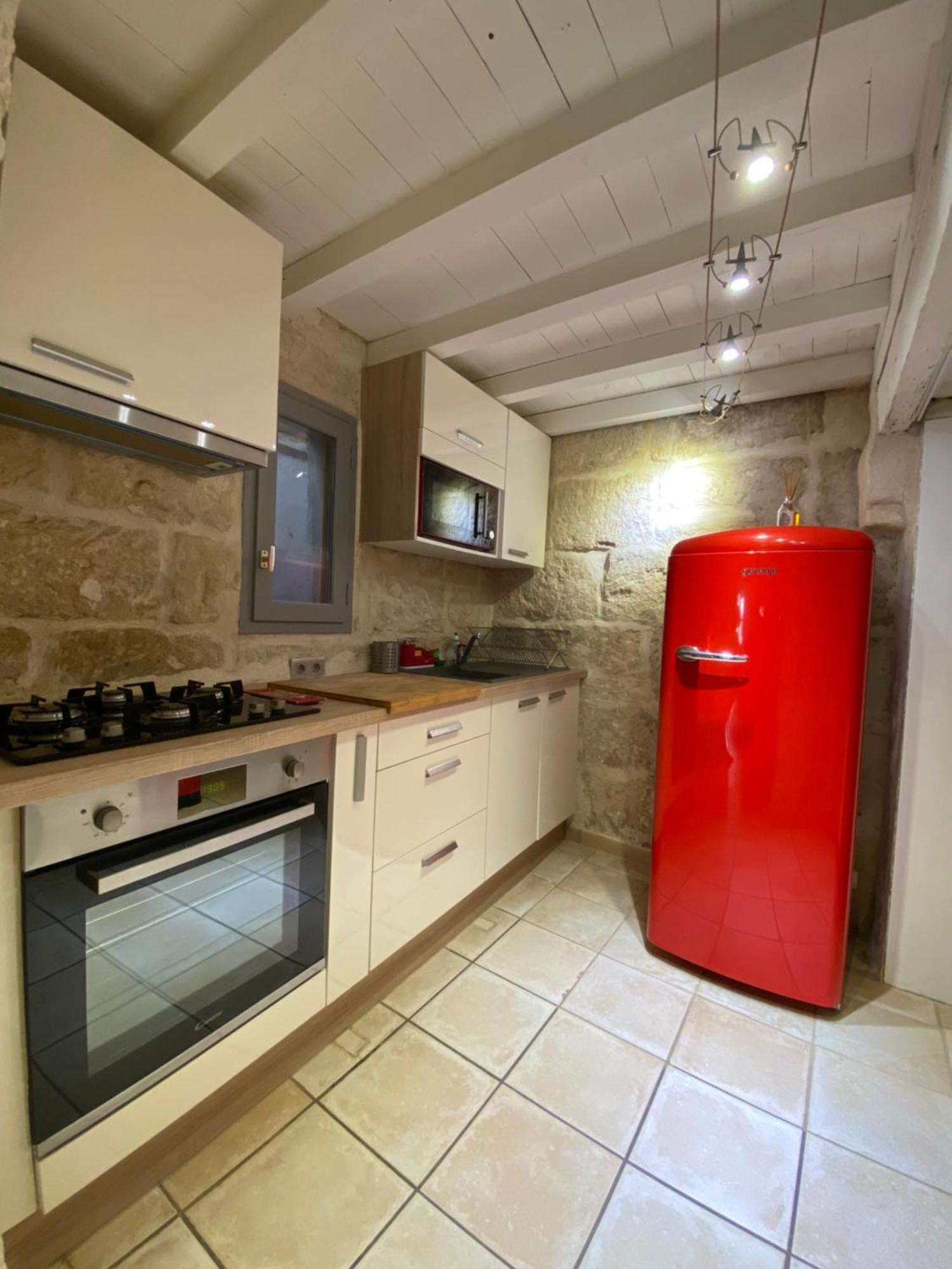Villa Bienvenue Au 6 - Calme Et Charme De La Pierre. à Fourques  Extérieur photo