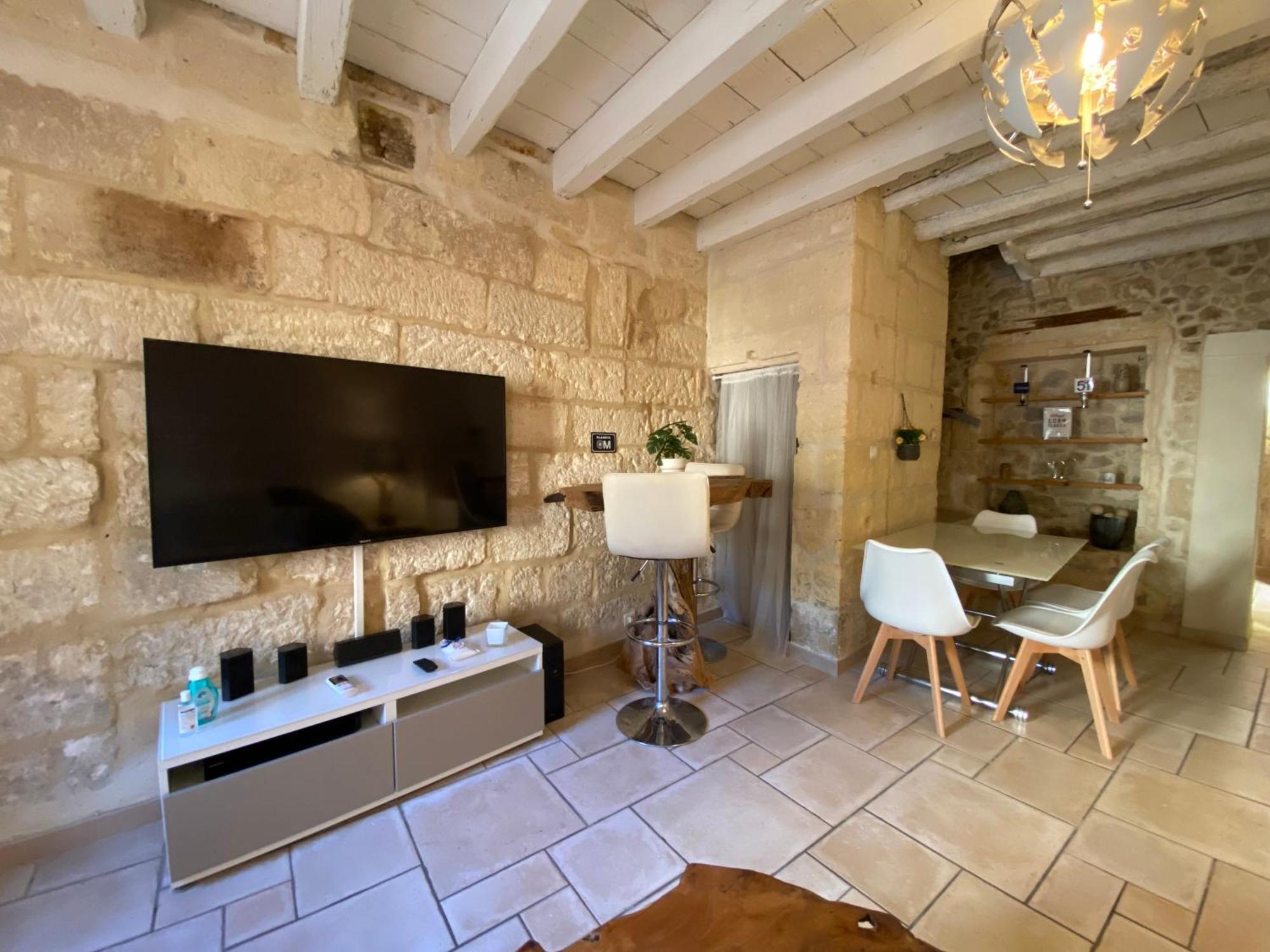 Villa Bienvenue Au 6 - Calme Et Charme De La Pierre. à Fourques  Extérieur photo